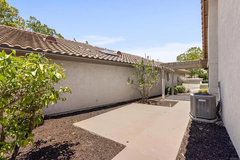 https://cdn.realtyfeed.com/cdn/127/306558886/e54a872ab99fede2d182e76dc27ddf8f.webp