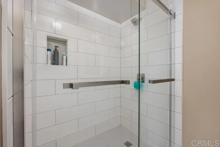 https://cdn.realtyfeed.com/cdn/127/306558895/7ba00cea2b23dc6a53bf8593f42e4026.webp