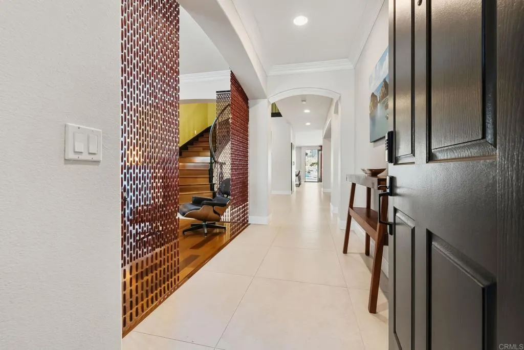 https://cdn.realtyfeed.com/cdn/127/306558919/87546b0a381fc800ae3c92c11aa1e7e6.webp