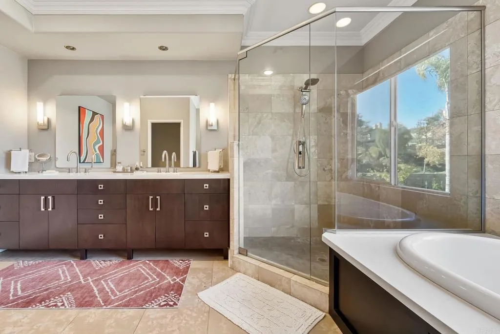 https://cdn.realtyfeed.com/cdn/127/306558919/e7abe4b0d72e08114f4bb81b7ef45fb6.webp