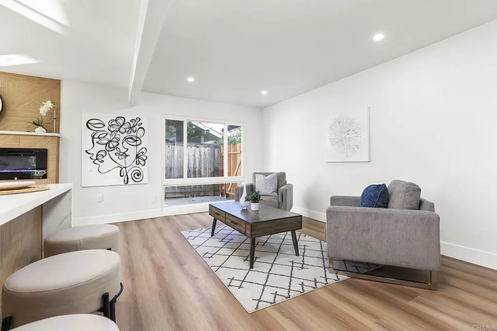 https://cdn.realtyfeed.com/cdn/127/306558976/2e1e4dc8d890fccfee0a5c200381ddc2.webp