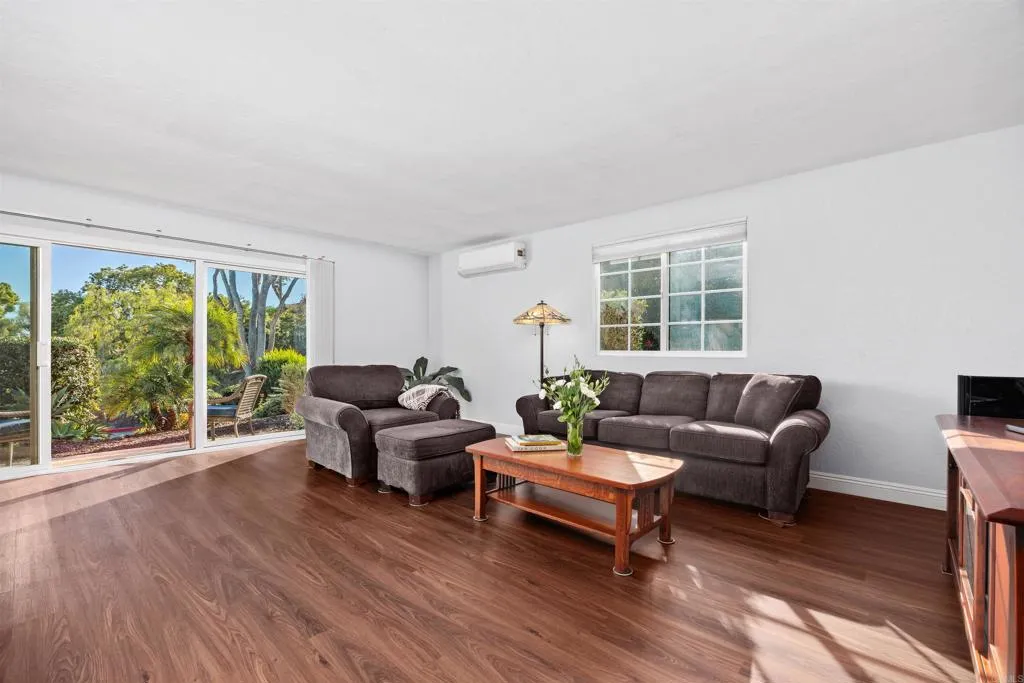 https://cdn.realtyfeed.com/cdn/127/306558984/489912b47d79aad23cf3b278db13d85e.webp