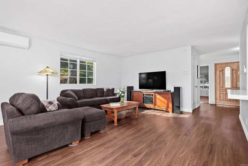 https://cdn.realtyfeed.com/cdn/127/306558984/6431c50e54856a42c1bd626a67fcefeb.webp