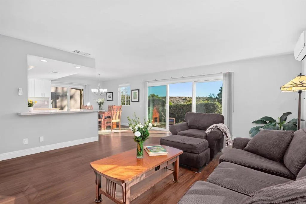 https://cdn.realtyfeed.com/cdn/127/306558984/99125c6d266fbea12c9a04dbe7adb8e7.webp