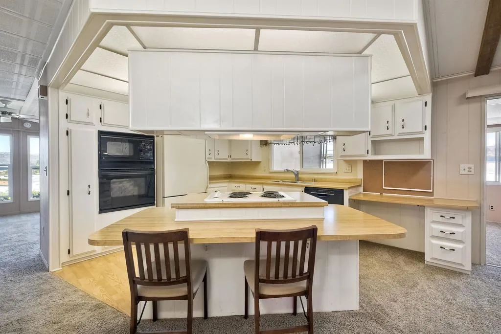 https://cdn.realtyfeed.com/cdn/127/306558986/3f971d51a43212489db4d61a466d608c.webp