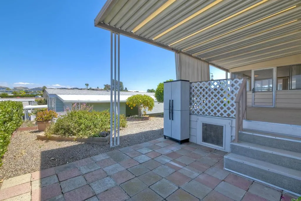 https://cdn.realtyfeed.com/cdn/127/306558986/410f421587e0eb26ba9f5b880c0ec744.webp