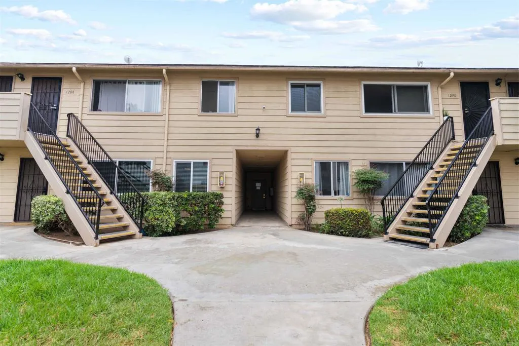 Photo #3: PTP2507580-1 Listing 