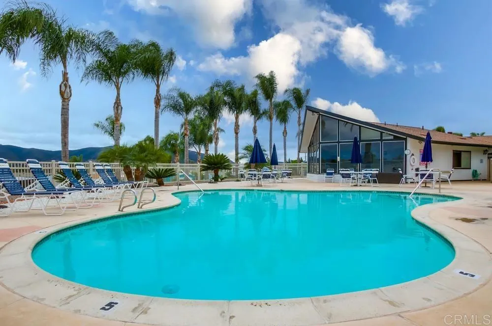 https://cdn.realtyfeed.com/cdn/127/306559012/bc8d9d01adb67bf88b1e0961faf4b0e7.webp
