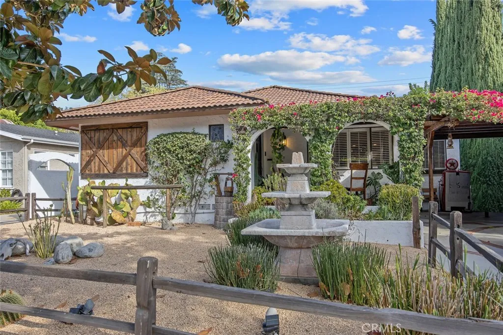 10441 Bloomfield, Toluca Lake, CA 91602