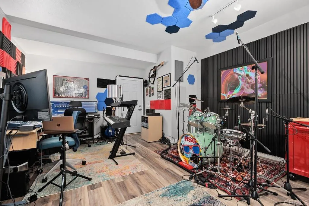 https://cdn.realtyfeed.com/cdn/127/306559021/935b010671c1dd38a0d1ec87613ba8ce.webp