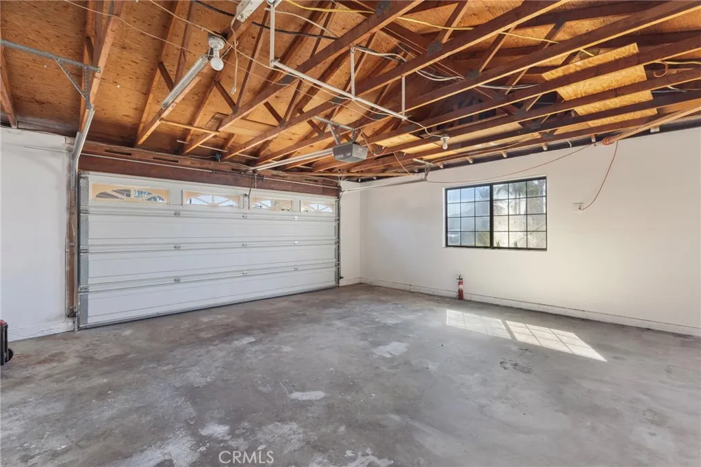 https://cdn.realtyfeed.com/cdn/127/306559081/85ac25b0fd7f4d77f2bac87c7424ca23.webp