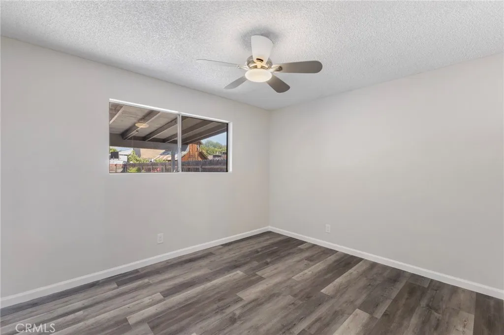https://cdn.realtyfeed.com/cdn/127/306559081/acf15397a5f700658de1dca98bedec84.webp