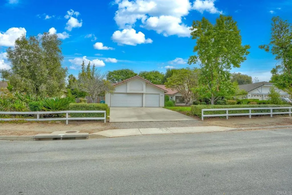 https://cdn.realtyfeed.com/cdn/127/306559083/8cd74e8d5d8c8954dc666b1cb3d0c100.webp