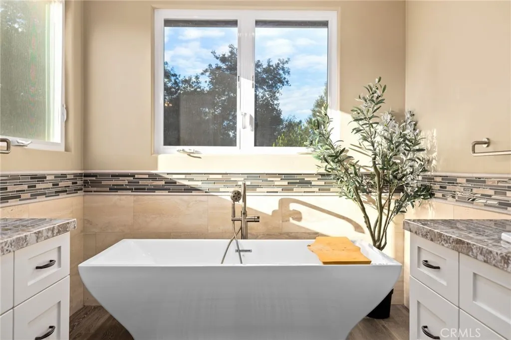 https://cdn.realtyfeed.com/cdn/127/306559085/19b75227aeb88163e9e436c364338405.webp