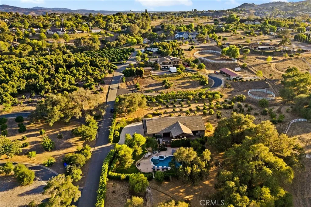 https://cdn.realtyfeed.com/cdn/127/306559085/61ef6bc45e609185d08f90658537b33c.webp