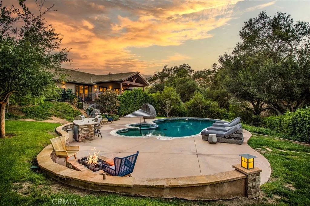 https://cdn.realtyfeed.com/cdn/127/306559085/9514acaa7906cdf1e9862654a99a098f.webp