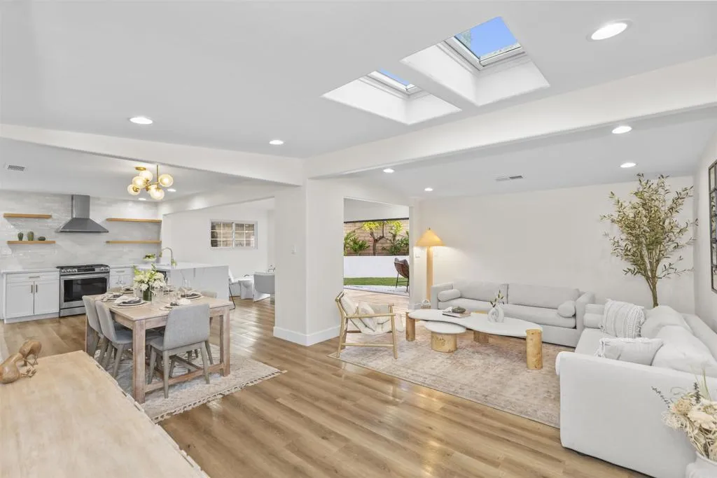 https://cdn.realtyfeed.com/cdn/127/306559124/e492b27983696907152aed3526110bc3.webp