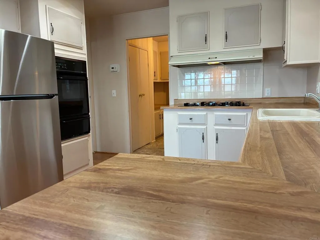 https://cdn.realtyfeed.com/cdn/127/306559197/5c1159f4f8c3d9fd84f69572ff68b7e0.webp