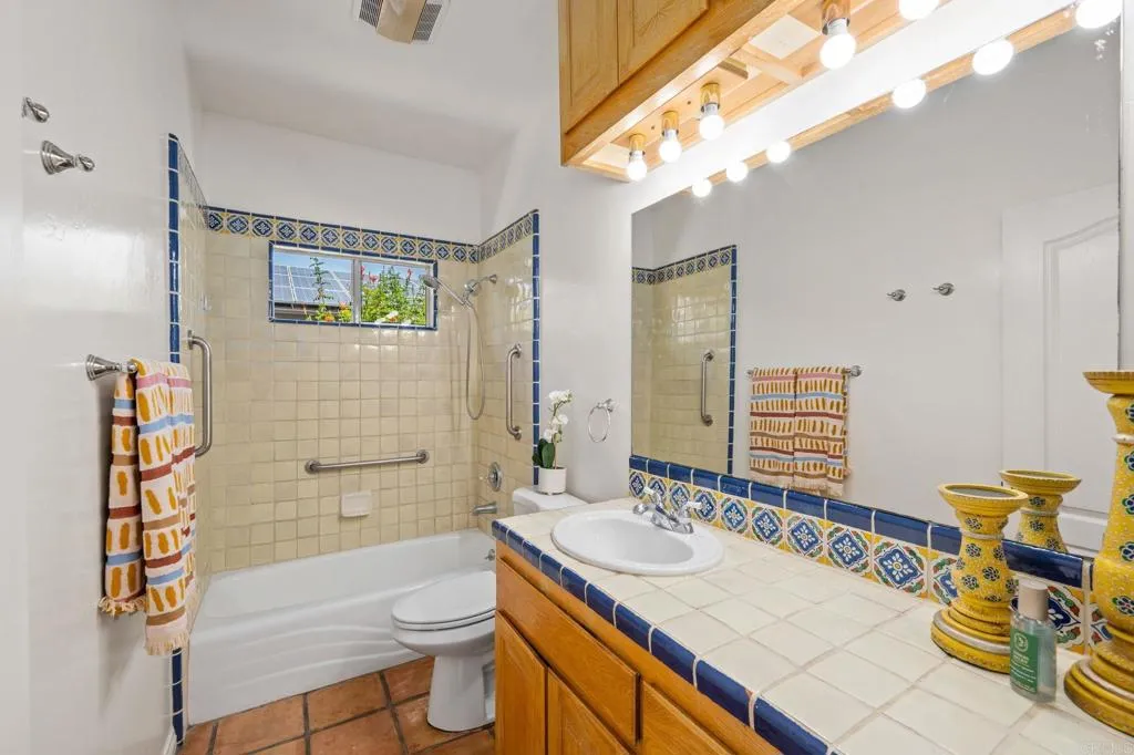 https://cdn.realtyfeed.com/cdn/127/306559220/1ed7b38c88c8e35d74ac9011f8a5172b.webp