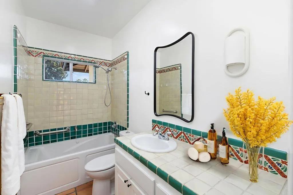https://cdn.realtyfeed.com/cdn/127/306559220/58f87c5b7f0c3ab79aa37eaee7ed98ae.webp
