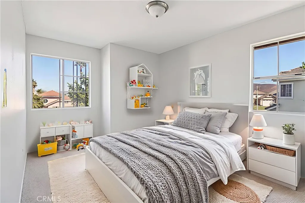 https://cdn.realtyfeed.com/cdn/127/306559232/215ed1325f88ef3875b962af55df8894.webp