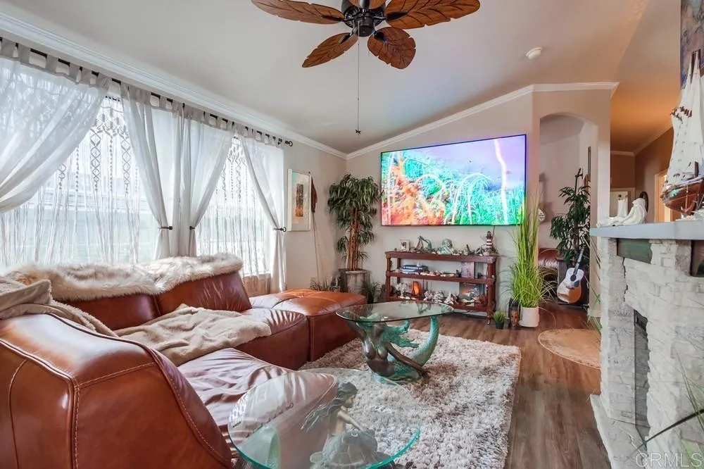 https://cdn.realtyfeed.com/cdn/127/306559247/1a4cf592e66234904252da48196c6175.webp