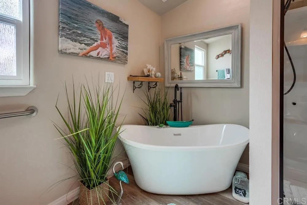 https://cdn.realtyfeed.com/cdn/127/306559247/2364e5310b6f01c10e542e3b8b0535f0.webp