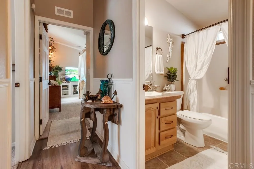 https://cdn.realtyfeed.com/cdn/127/306559247/89ed35b8521bb1df9020f190b8498f88.webp