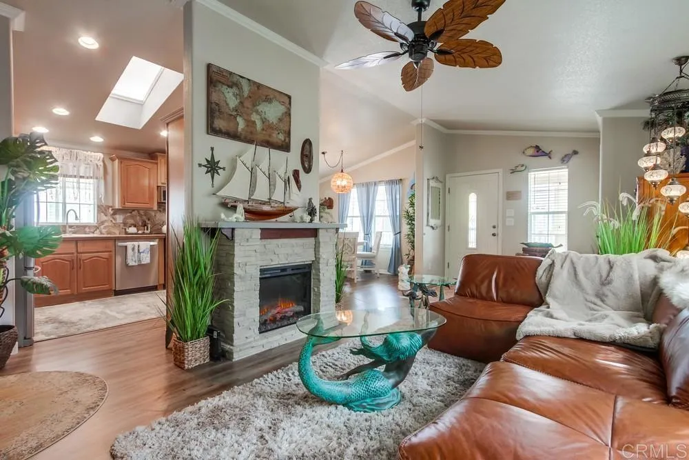 https://cdn.realtyfeed.com/cdn/127/306559247/d054bd479307cfe914118ac7d10093b4.webp