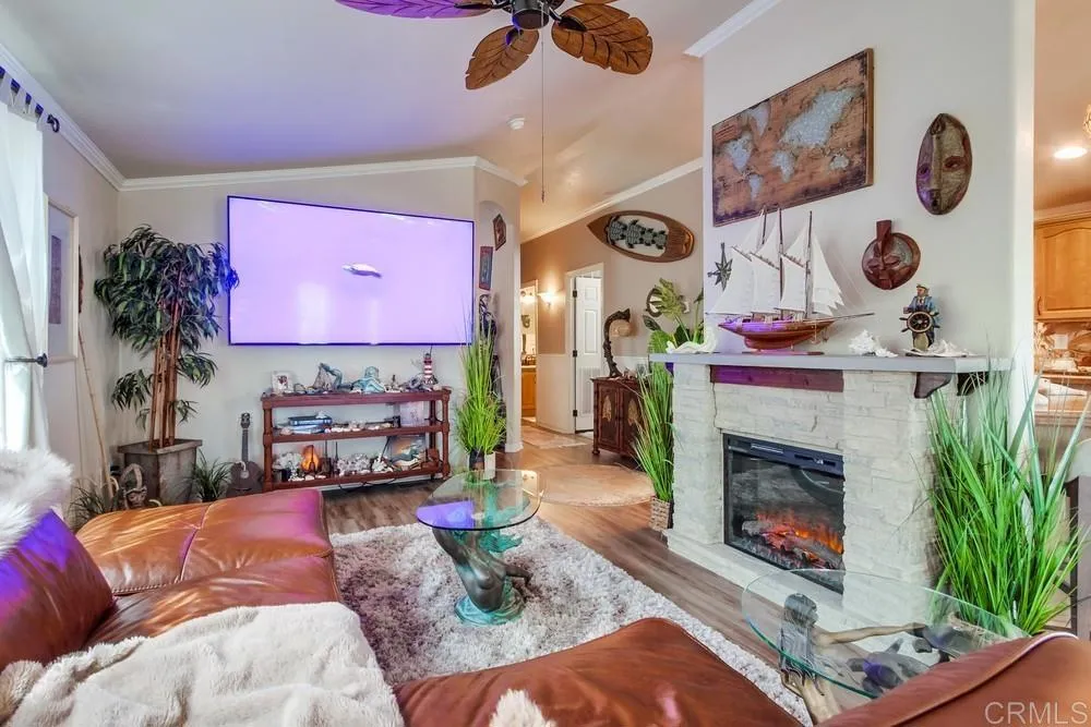 https://cdn.realtyfeed.com/cdn/127/306559247/e51a1b0d1ff9481c03ecd52feecd54ce.webp