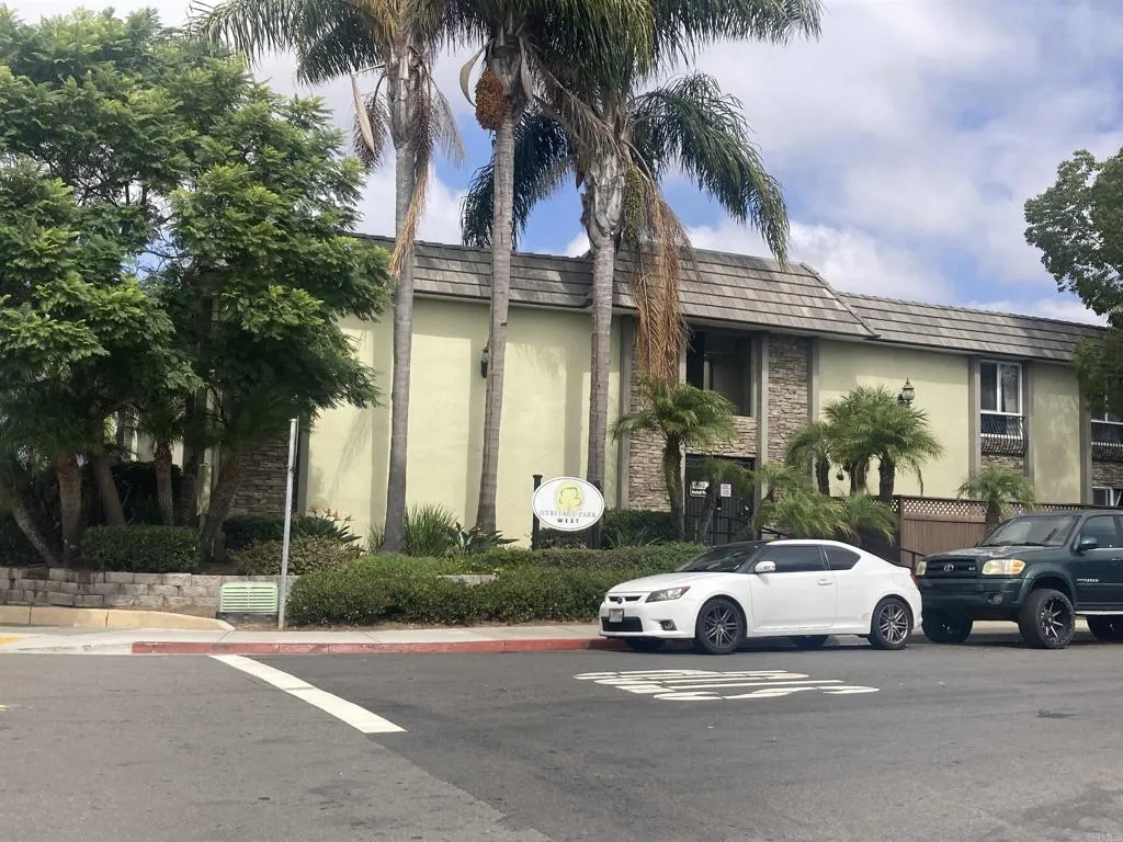 https://cdn.realtyfeed.com/cdn/127/306559327/68f53da89dc4cbd07aefafff5cde37c7.webp