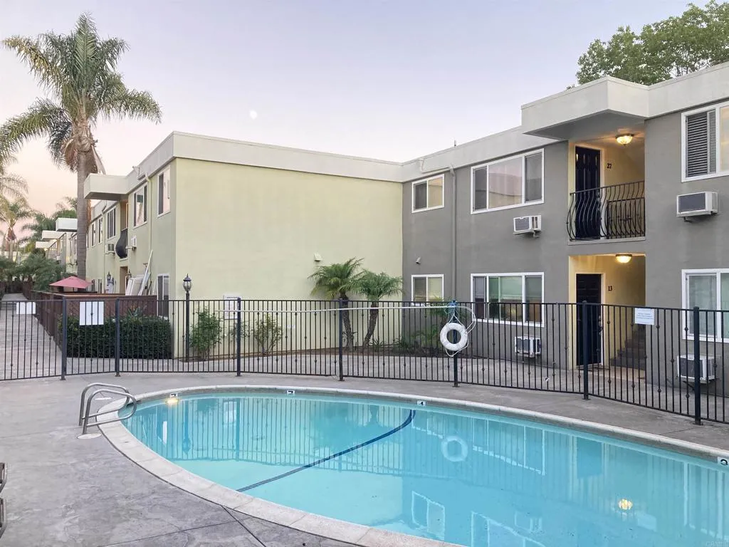 https://cdn.realtyfeed.com/cdn/127/306559327/6956666600d8c64ae25c92d01d24c3b1.webp