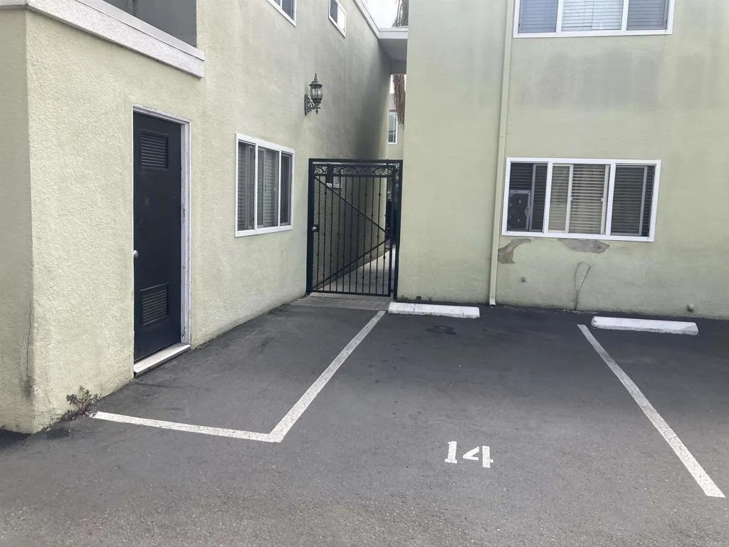 https://cdn.realtyfeed.com/cdn/127/306559327/f8818b1ccf08c099ad9d2b538bb7f4a6.webp