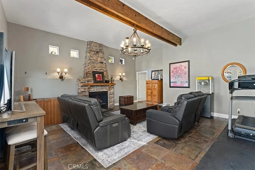 https://cdn.realtyfeed.com/cdn/127/306559329/b4687225a071514dc5cefa0931f095aa.webp