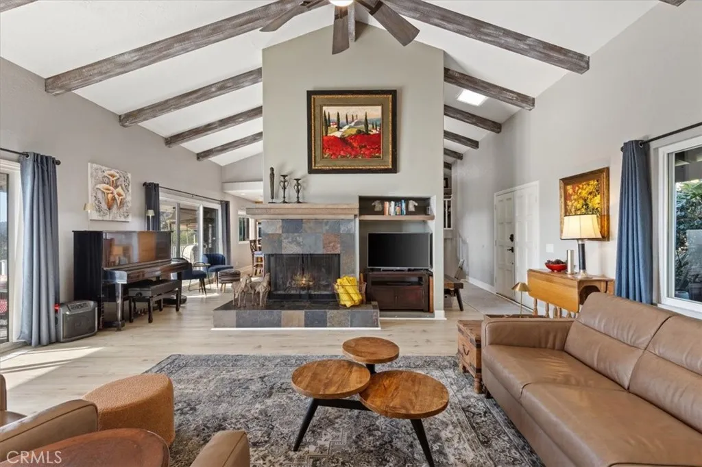 https://cdn.realtyfeed.com/cdn/127/306559329/ffb13701f306c638e1d7cfffa8d465b0.webp