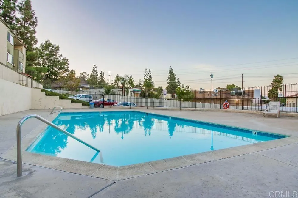 https://cdn.realtyfeed.com/cdn/127/306559349/1cd13f2030e10a408d62712ed240dc85.webp