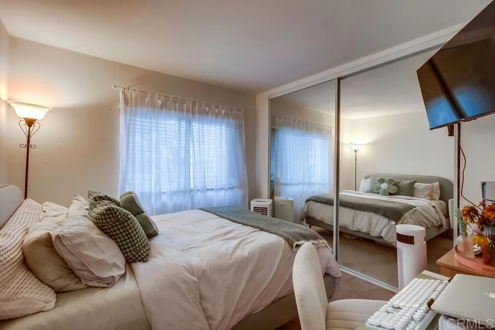 https://cdn.realtyfeed.com/cdn/127/306559349/37428a3cf81ce7117ce7d99d15e47640.webp