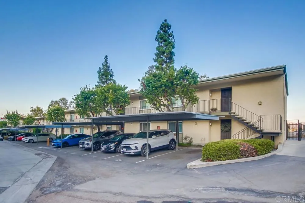 https://cdn.realtyfeed.com/cdn/127/306559349/f04413b355df7e20b8a4c523fd35352e.webp