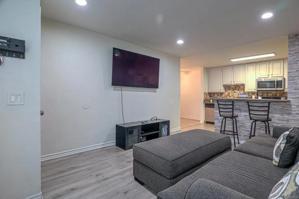 Photo #6: PTP2507592 Listing: Photo #6