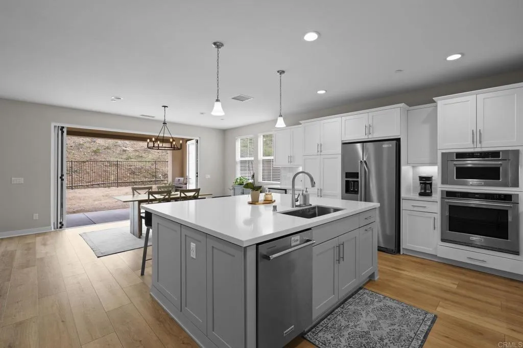 https://cdn.realtyfeed.com/cdn/127/306559407/1cd199d62712f3b850f8b86a8e5412e1.webp