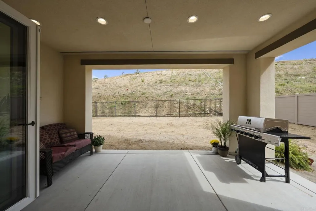 https://cdn.realtyfeed.com/cdn/127/306559407/30d27f307ceecabfb7cb9818d9d675b1.webp
