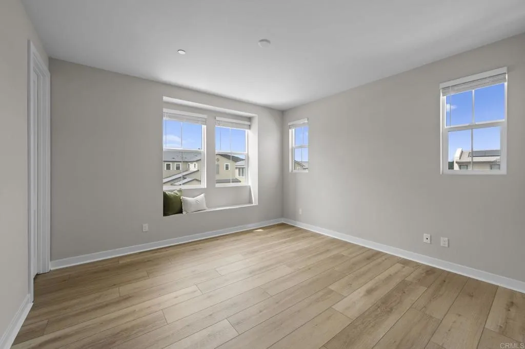 https://cdn.realtyfeed.com/cdn/127/306559407/8f3a09984155cc586c9fb7c8e21016f8.webp