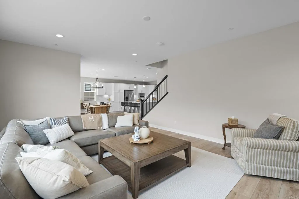 https://cdn.realtyfeed.com/cdn/127/306559407/9c5a5c1254e3a4b4cbbc1eb4e50d0783.webp
