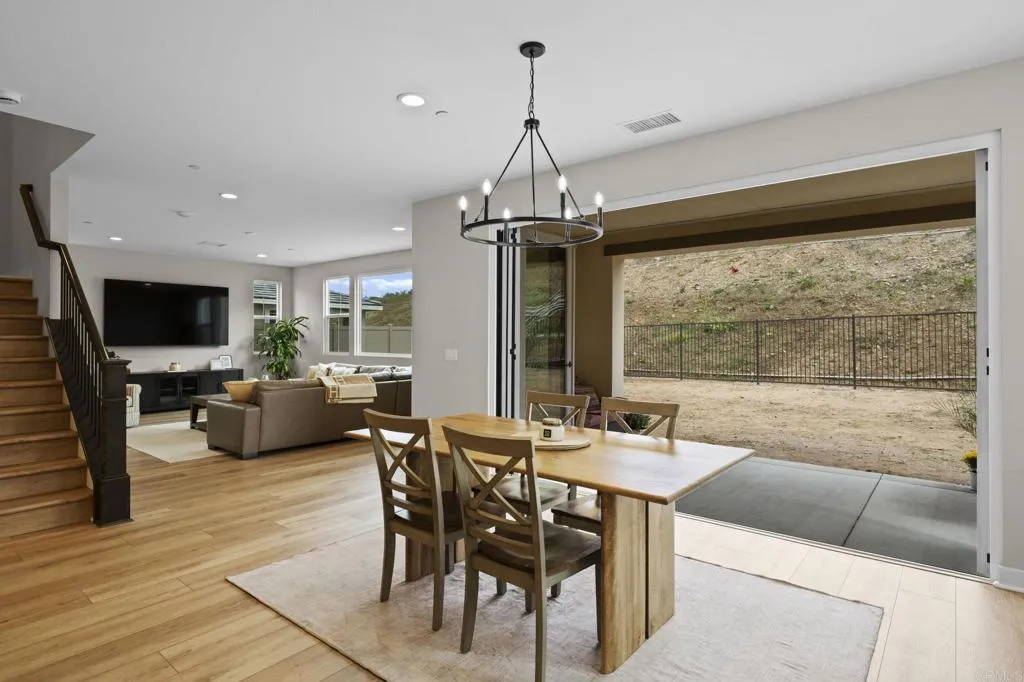 https://cdn.realtyfeed.com/cdn/127/306559407/cfd5bdaeac8fe3c6fe573addace0ff2d.webp