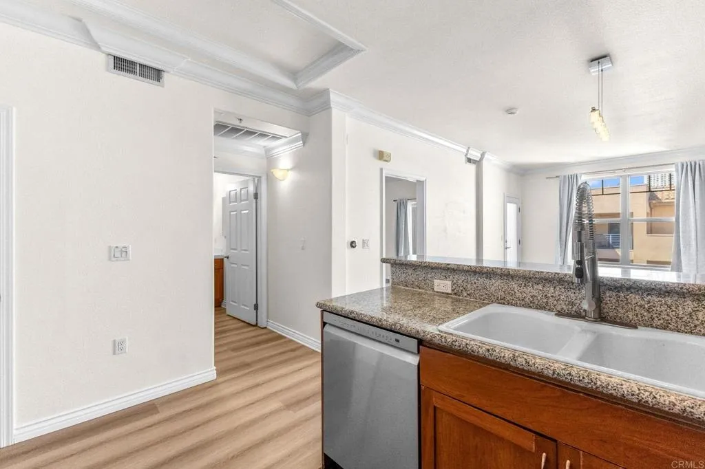https://cdn.realtyfeed.com/cdn/127/306559414/84bce0af572a883e8d6f5403e8c3ea2c.webp