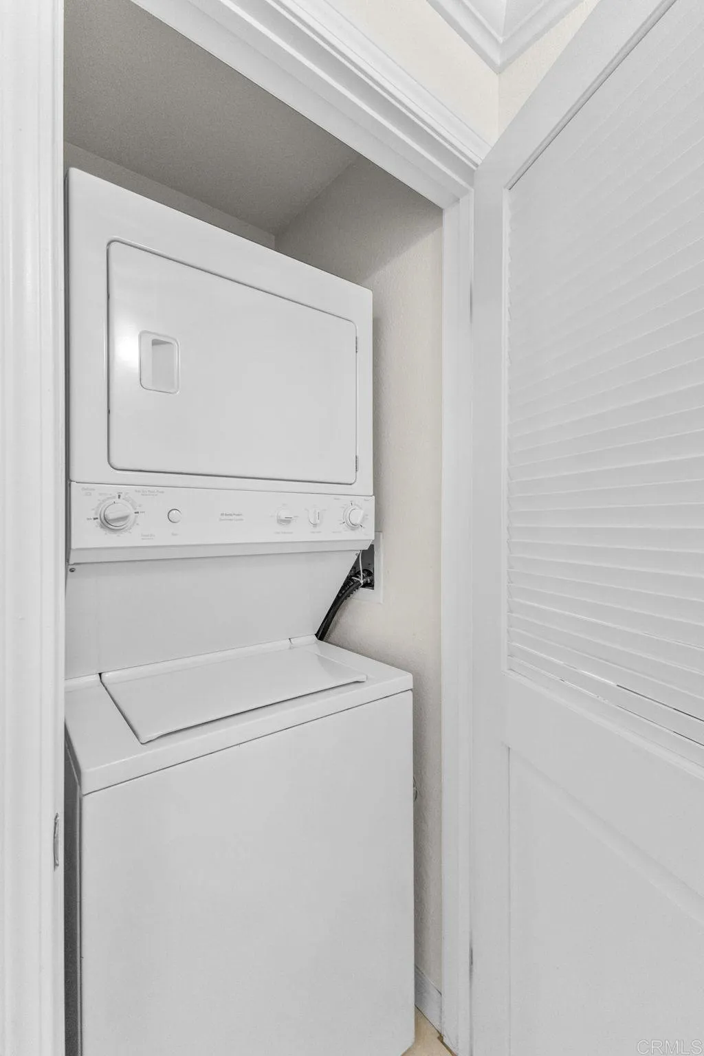 https://cdn.realtyfeed.com/cdn/127/306559414/99a7472c30eb28600b7b0d9a143b638e.webp