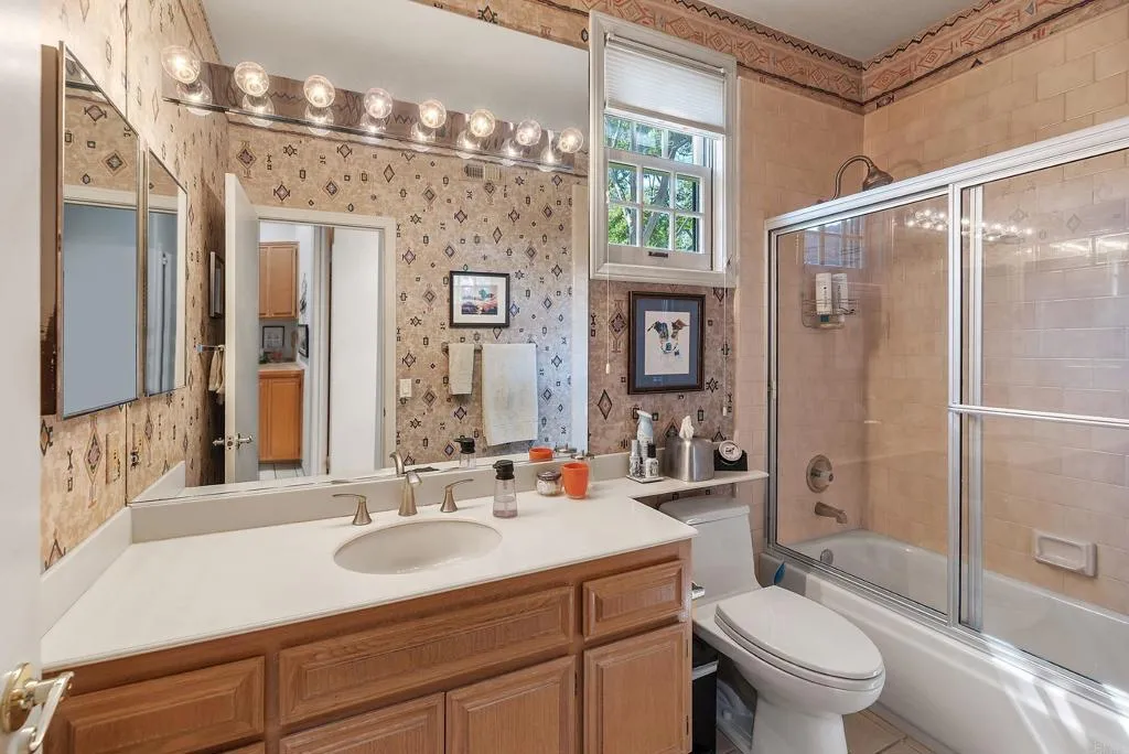 https://cdn.realtyfeed.com/cdn/127/306559441/4e6e66fa3c77d81a5d6db8737ad815a3.webp