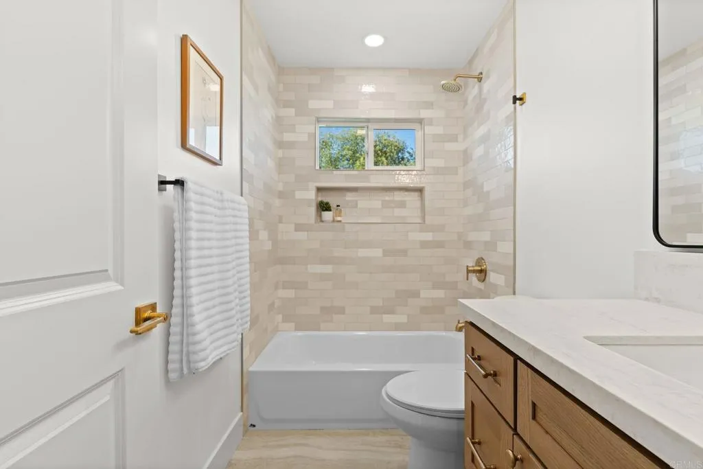 https://cdn.realtyfeed.com/cdn/127/306559472/2026cf8515d075356ab3e615428d01a6.webp