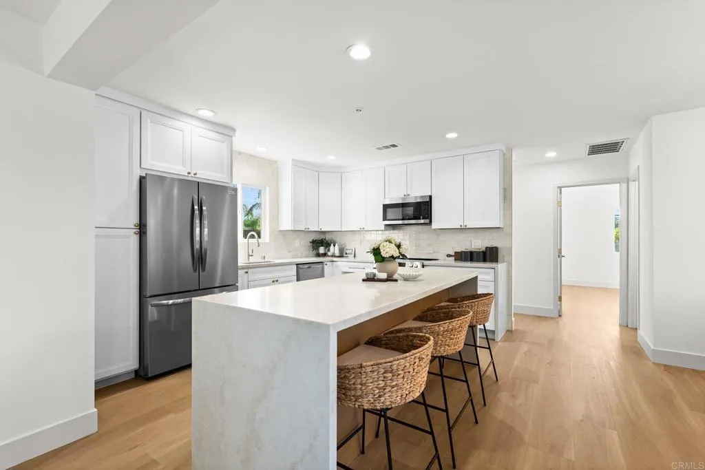 https://cdn.realtyfeed.com/cdn/127/306559472/7c5e3d98a7cbb1920874c44f61743007.webp