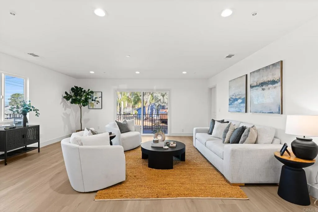 https://cdn.realtyfeed.com/cdn/127/306559472/b8123cd0956fb0661f992994eff7fe24.webp
